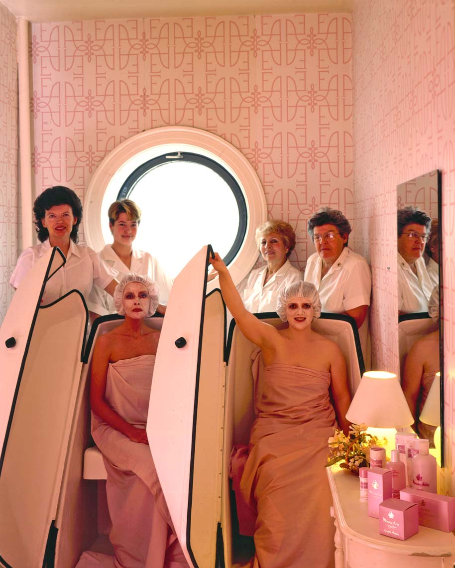 ELIZABETH ARDEN SPA