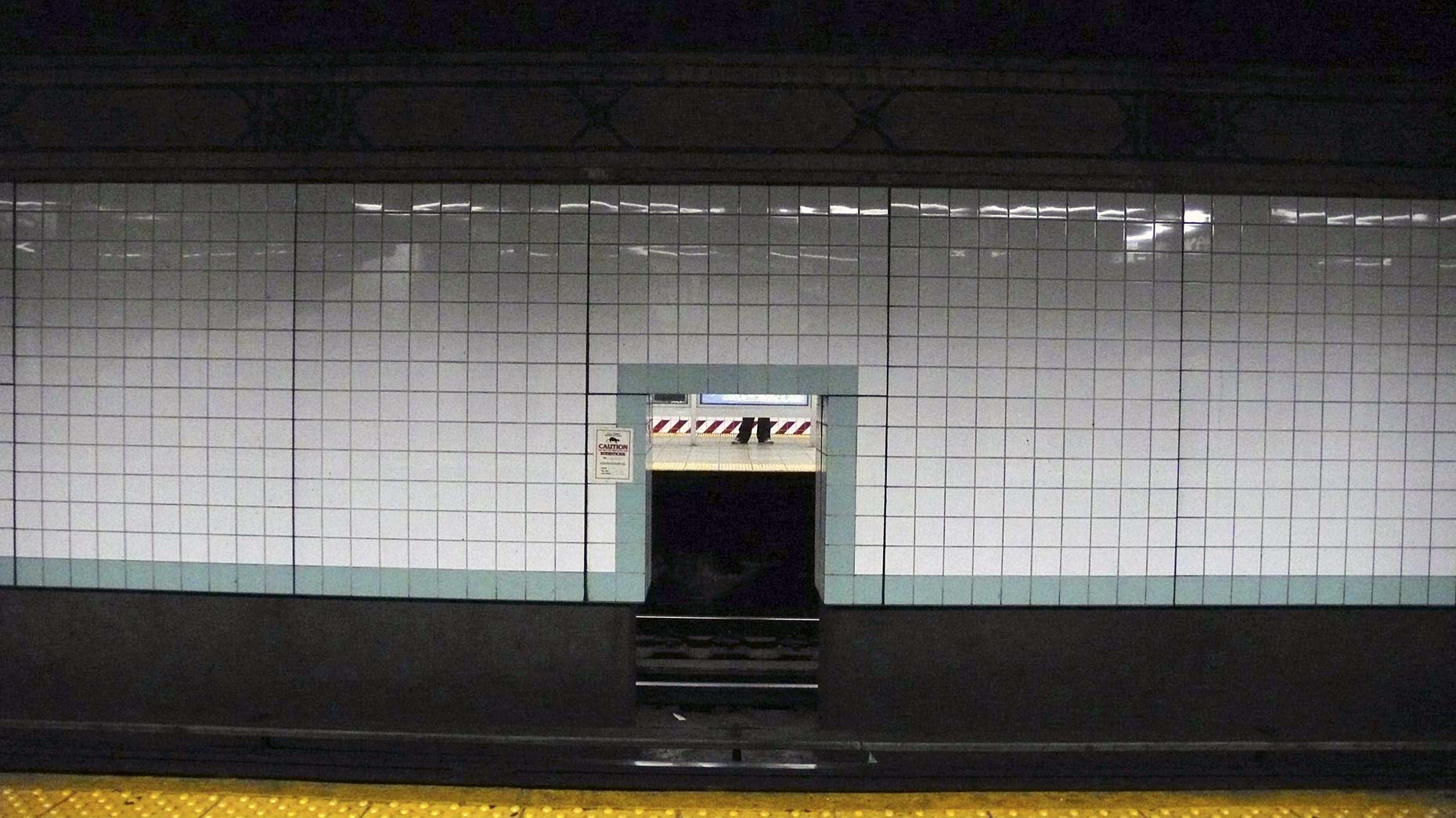 SUBWAY THROUGH THE TRACKS